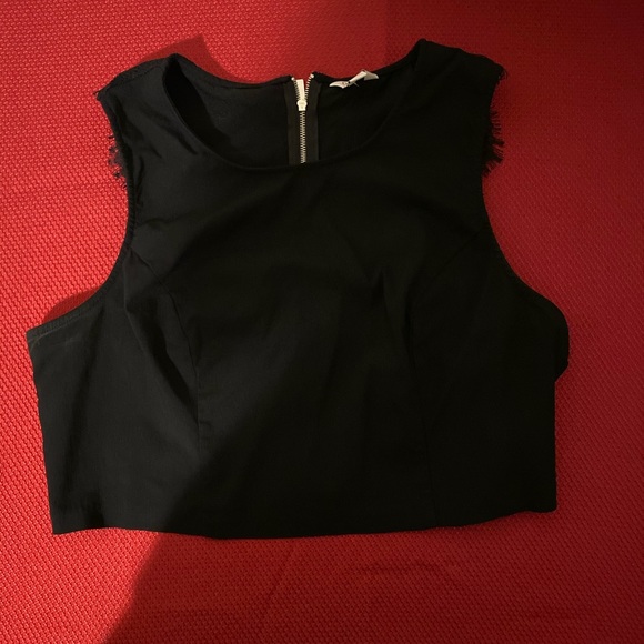 Top - Picture 2 of 5